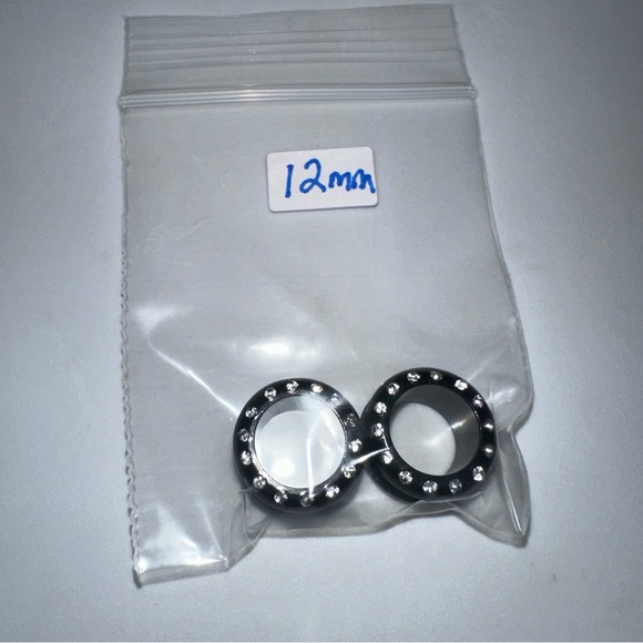 New 12 mm Ear Plugs piercings Earrings lobes never worn - Picture 5 of 5